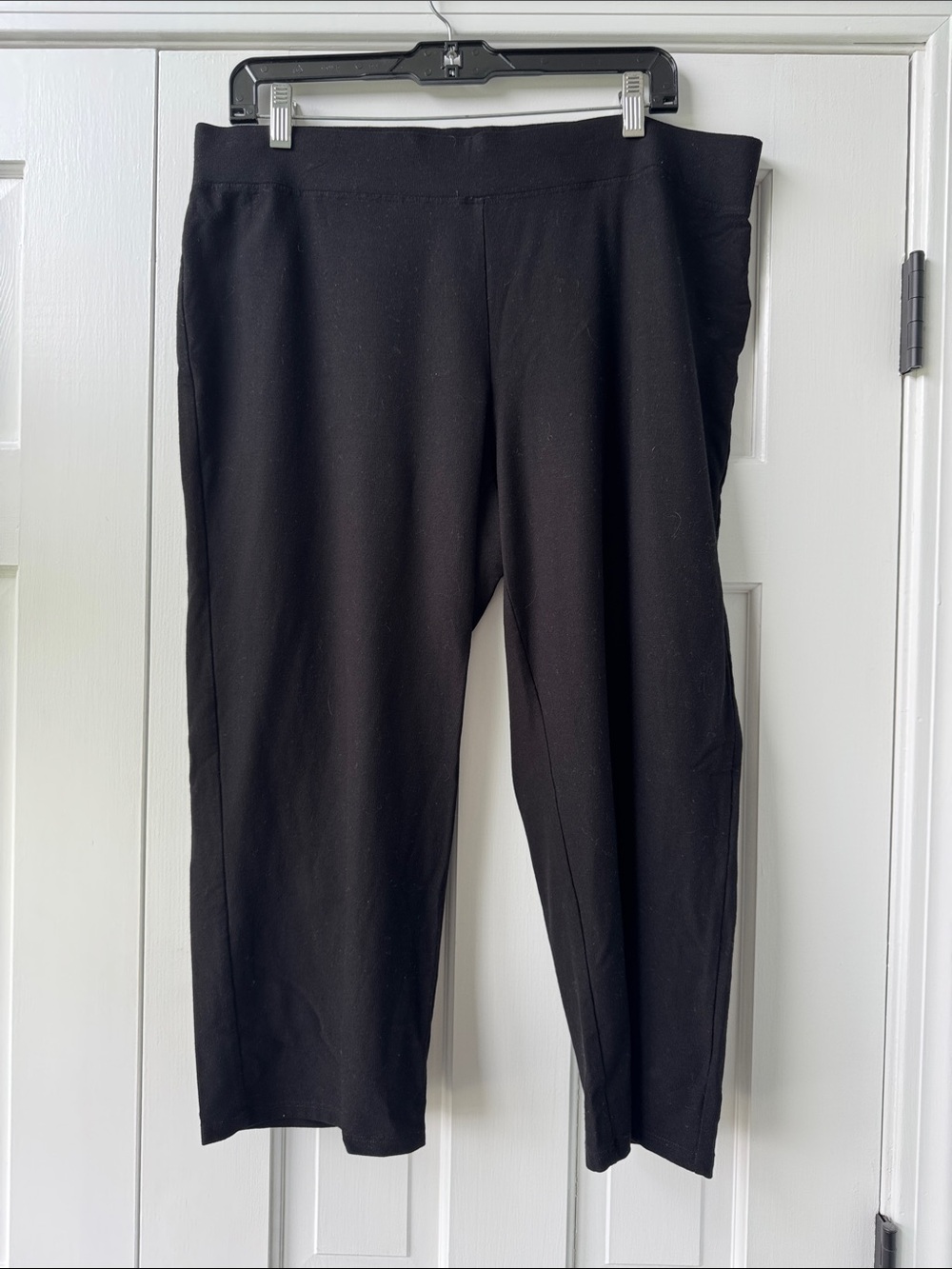 Eileen Fisher Black Pull-On Capri Pants size L